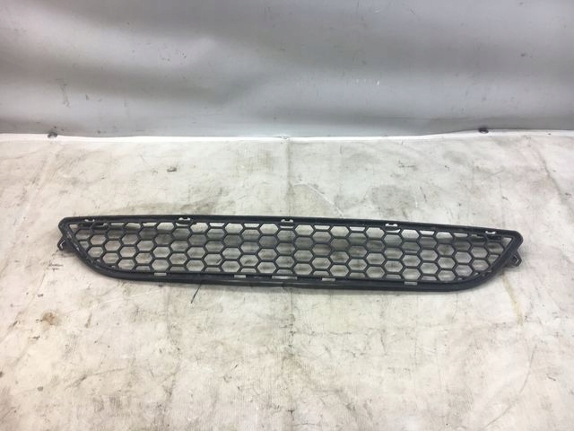 фото №1, Volvo s60 ii решётка бампера 30795021