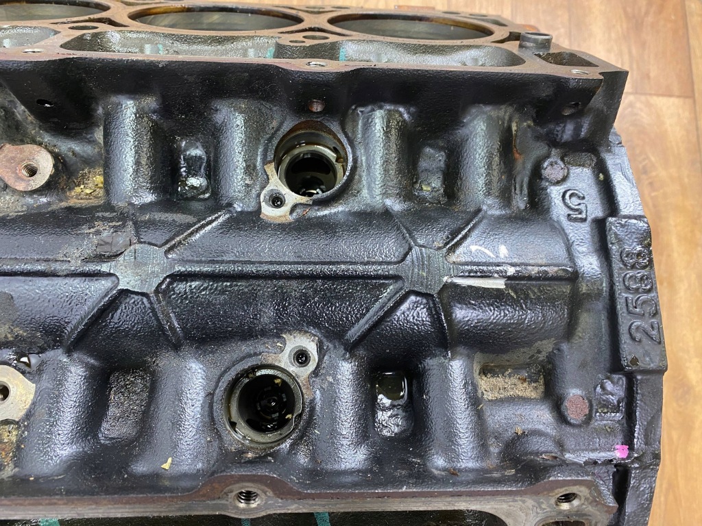 Блок двигателя 5.7 hemi dodge challenger charger durango chrysler 2015+ Цена