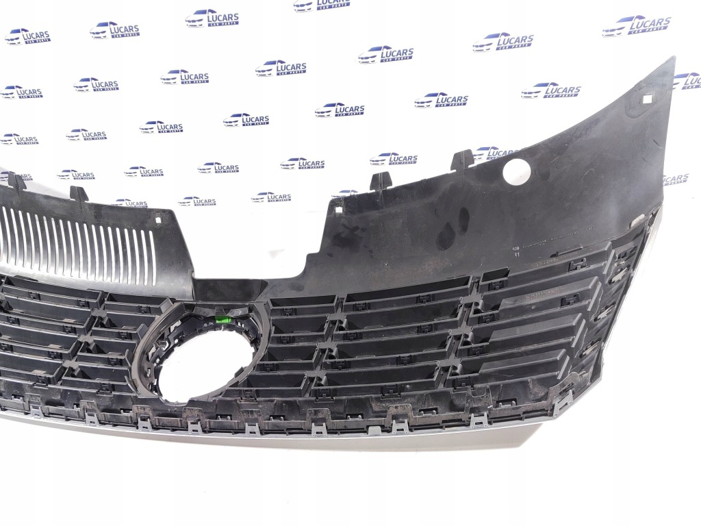 Решётка  радиатора решётка радиатора r-line volkswagen passat cc рестайлинг  3c8853653a Цена