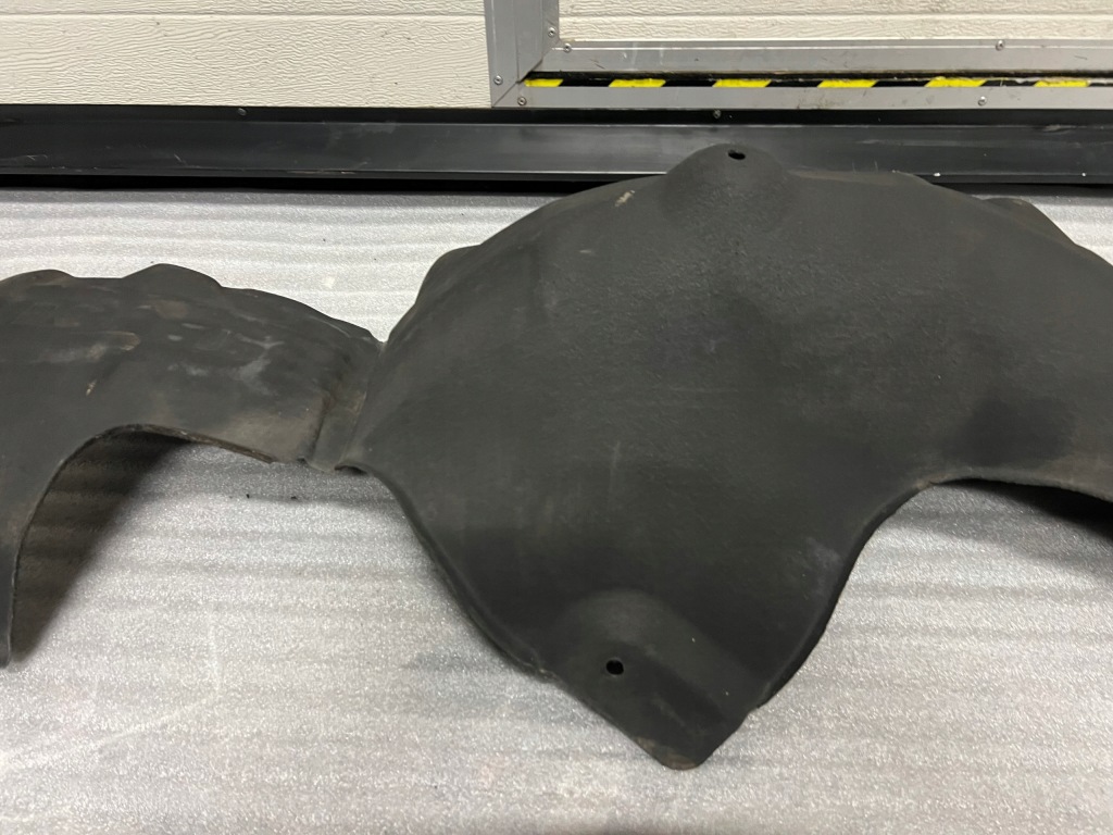 фото №5, Mazda 3 bp подкрылок левая задние sedan rok 2020