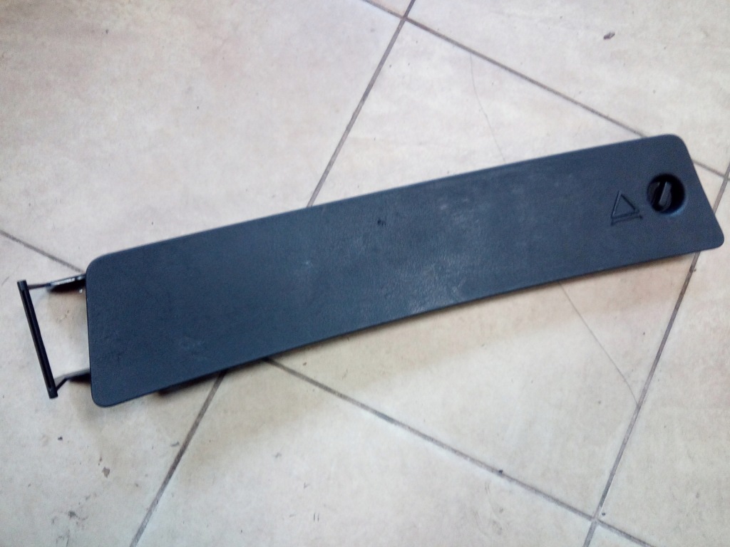 Купить Заглушка обивка крышки задний  seat exeo 3r9868431 oryg.