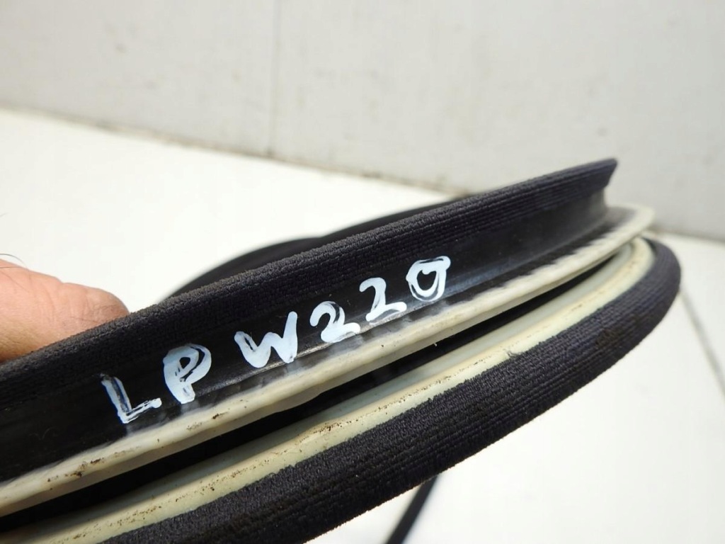 фото №2, Прокладка двері лівий перед mercedes w220