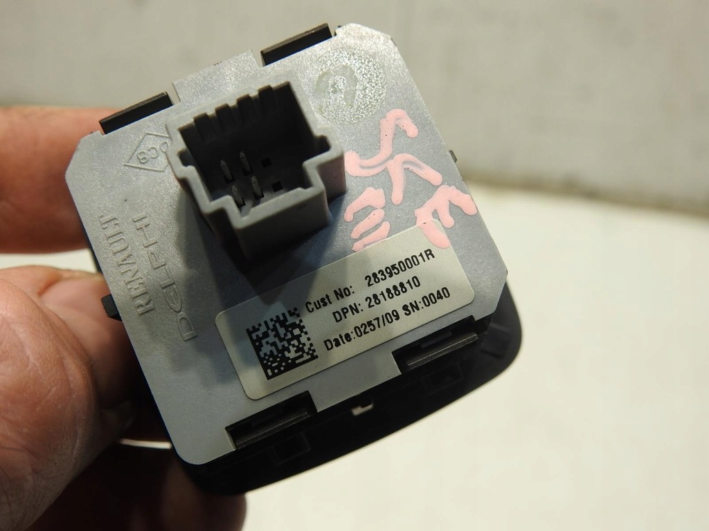 фото №2, Перемикач дисплея renault scenic iii 283950001r