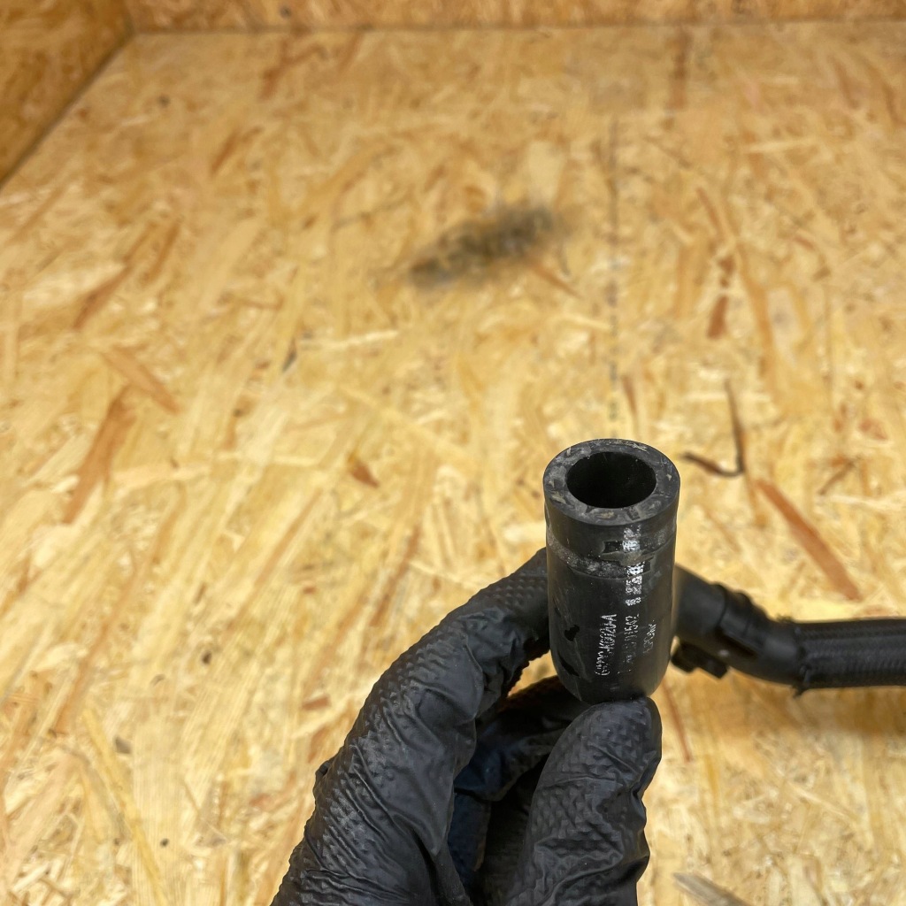 Купити Патрубок труба шланг води toyota yaris iv p21 g922c-k0020-a 2020-