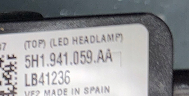 фото №15, Vw golf 8 lift lci лампы перед iq light серебристый top led полный idealne