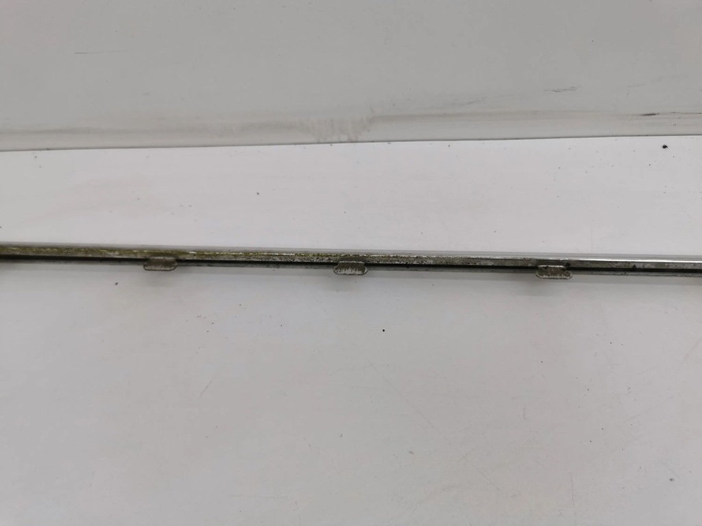 Bmw 5 f10 f11 2013 молдинг стекло боковой 7248805 Недорого