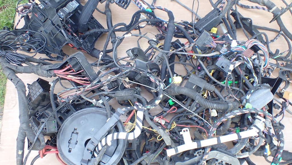 фото №11, Vw jetta 5c электропроводка консоли салона двигателя 2.0