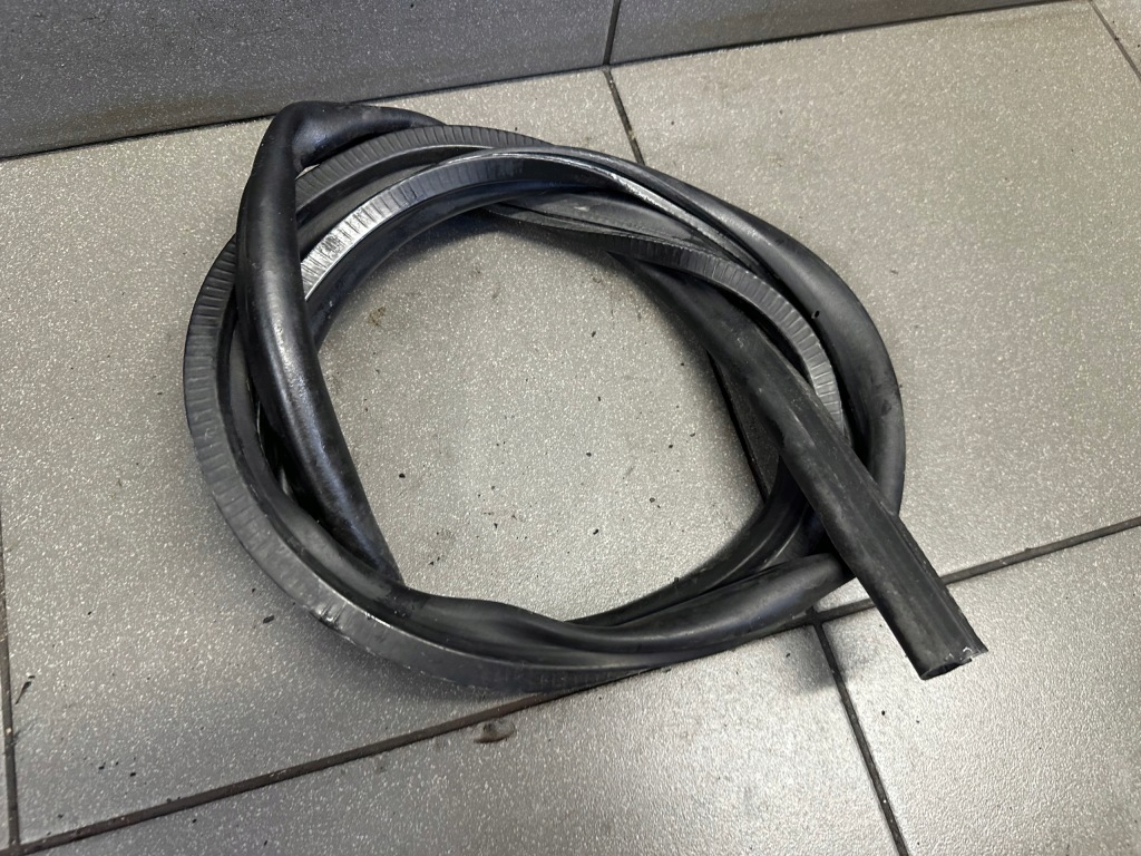 фото №1, Прокладка поперечина передній audi a6 c6 2.4 bdw