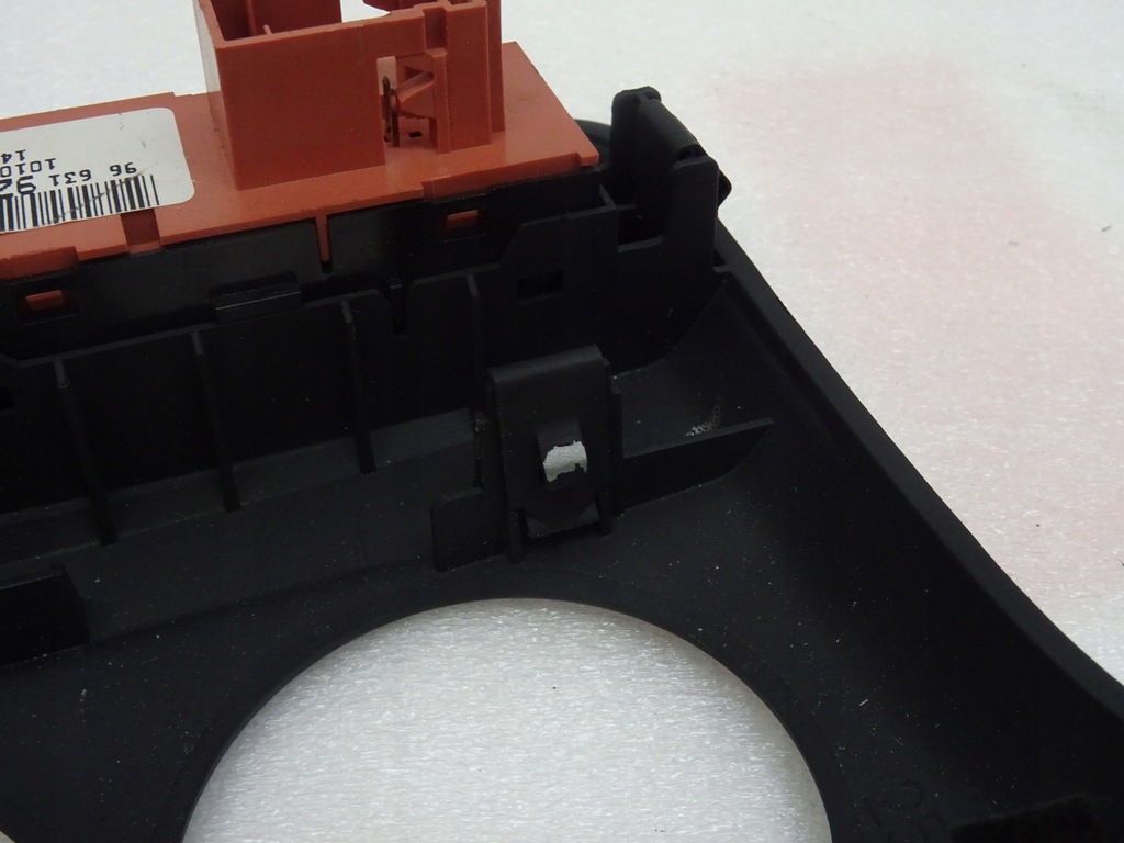 фото №9, C3 picasso рамка корпус радио 96825462