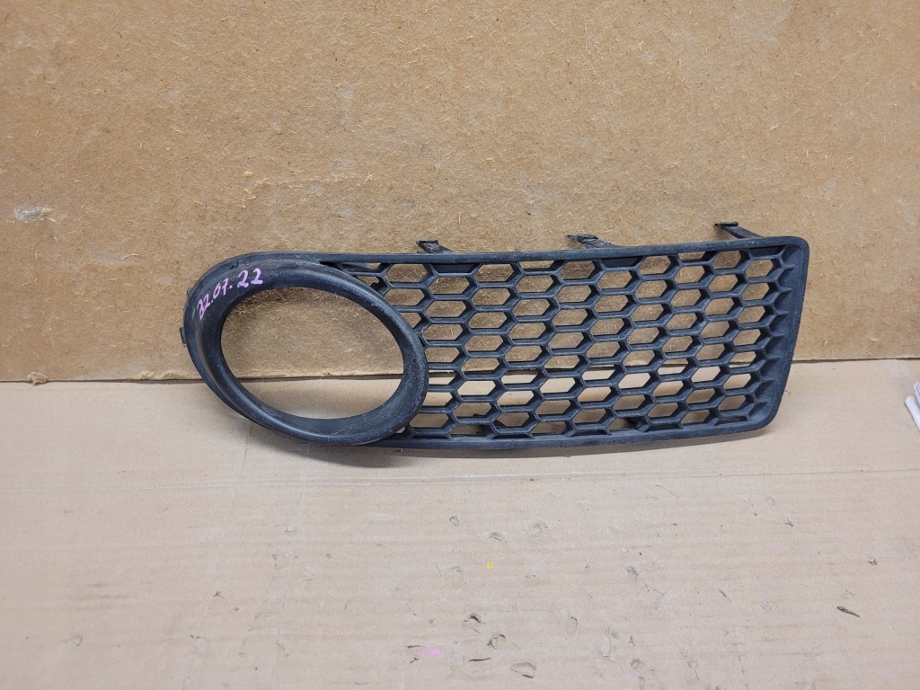фото №1, Volkswagen оригінальний номер 1c0807683j решітка вентиляційна, бампер