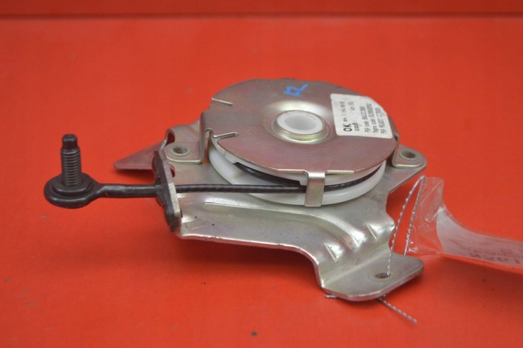 фото №6, Механизм подъёма крышки правый 9683313980 peugeot 3008 1 i 13-16