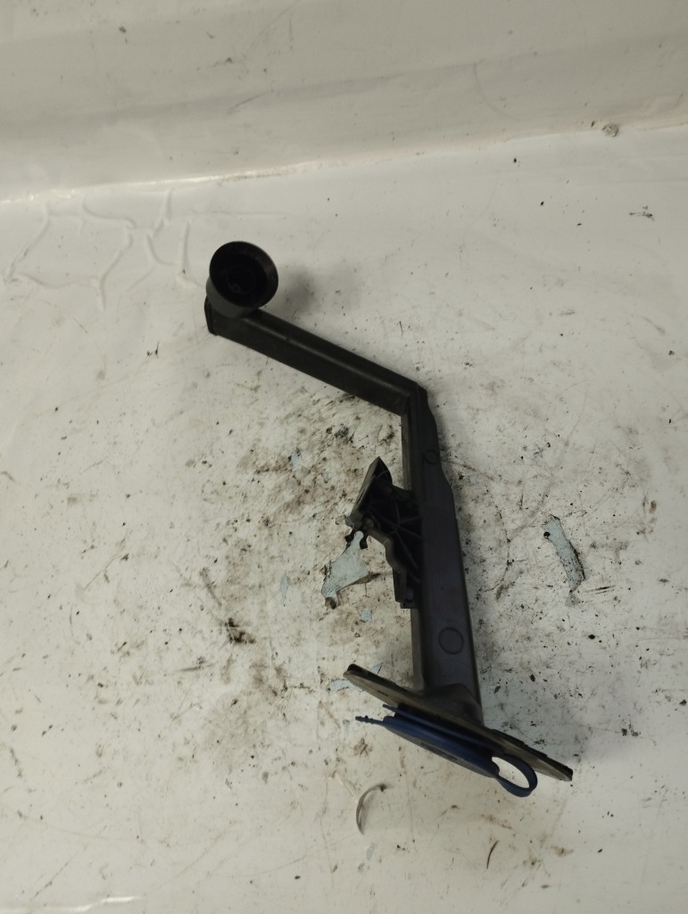 Mercedes w213 заливная горловина бака омывателя трубка заливной a2138690066 в Украине