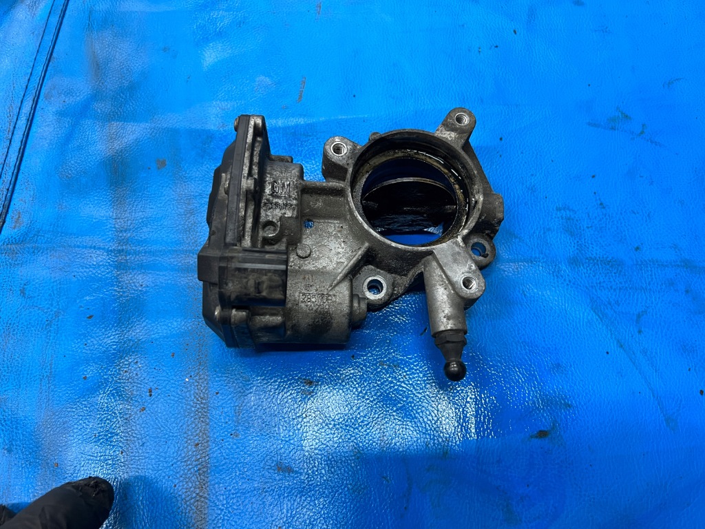 фото №1, Opel zafira c 2.0 cdti дросельна заслінка 55564164