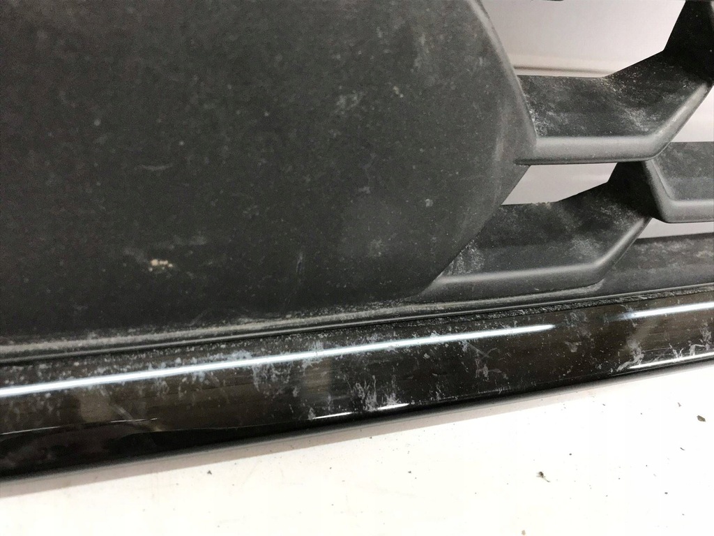 фото №6, Audi a3 8y 2022 накладка / решітка радіатора / решітка радіатора верхній радіатора 8y0853651b