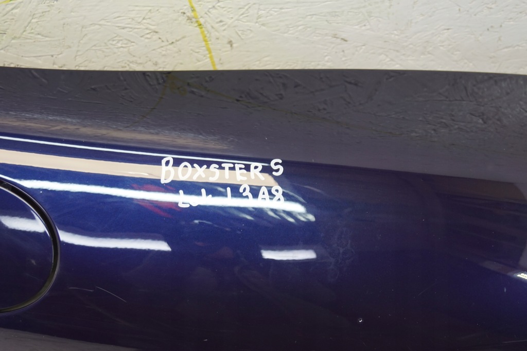 Крыло  правый  перед porsche boxster 986 Киев