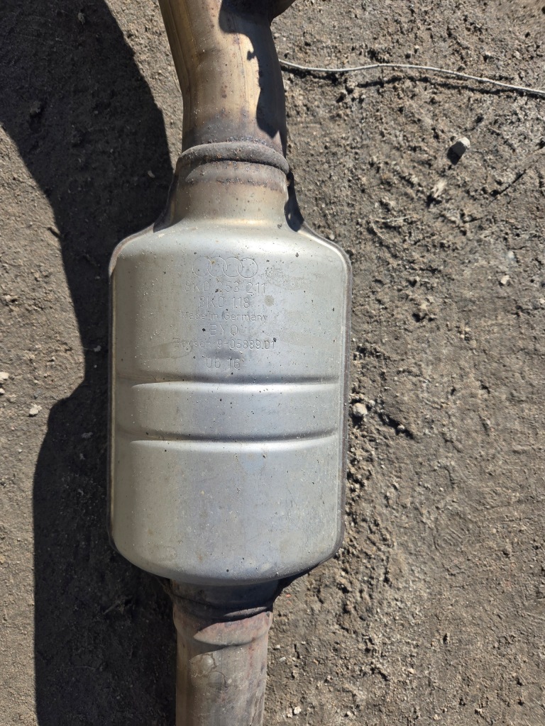 Q5 8r рестайлинг  гаситель конечный труба выхлопная 8r0253611ak 8k0253211 с Разборки