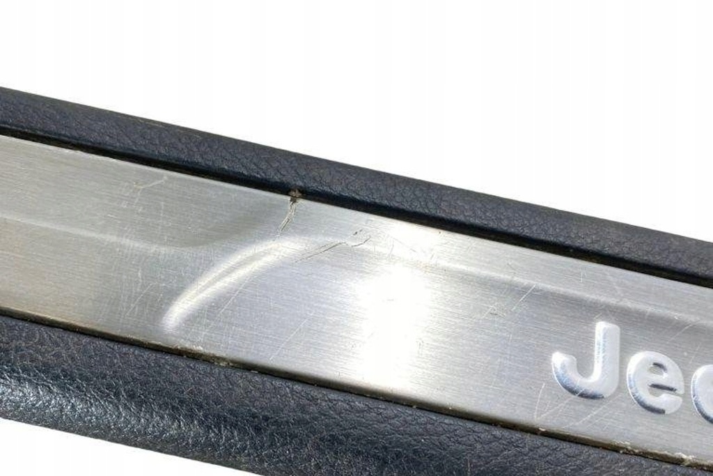 фото №8, Передняя правая молдинг декоративная порог jeep grand cherokee iv wk, wk2