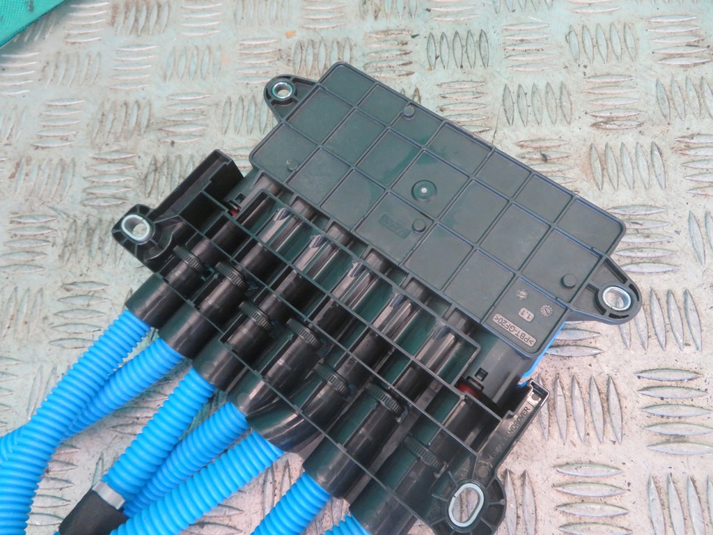 фото №8, Распределитель тока range rover land rover velar l560 3.0 22r