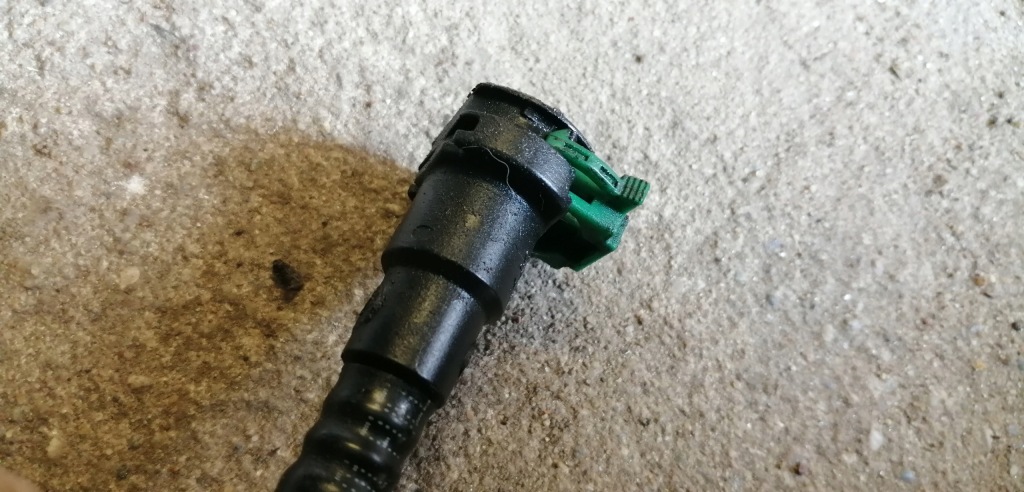 фото №3, Mazda 2 07-14 de 1.4 citd шланг топлива