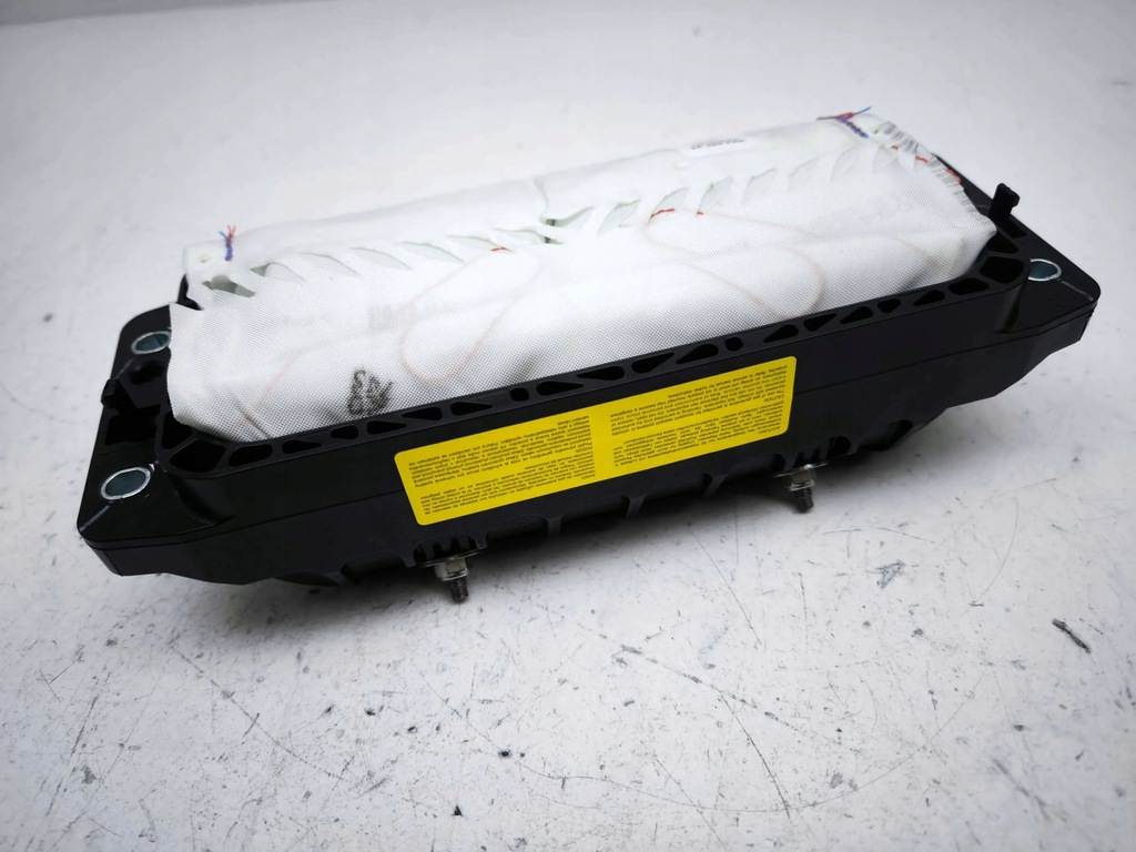 фото №10, Cupra formentor 2023 подушка воздушная подушка безопасности пассажира