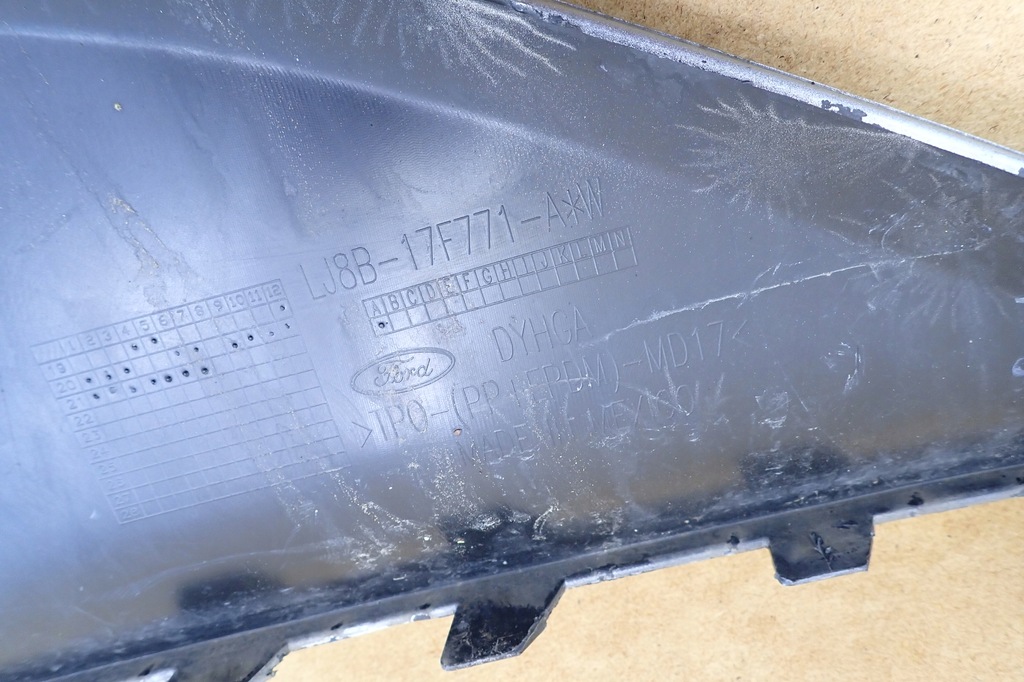 фото №12, Ford mustang mach-e 20- накладка нижняя молдинг бампера перед lj8b-17f771-aw