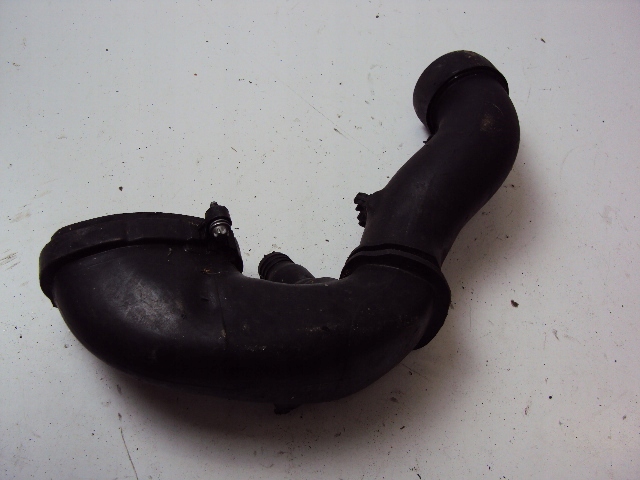 фото №1, Труба шланг повітря bmw serii 3 e90 3.0 d 09-