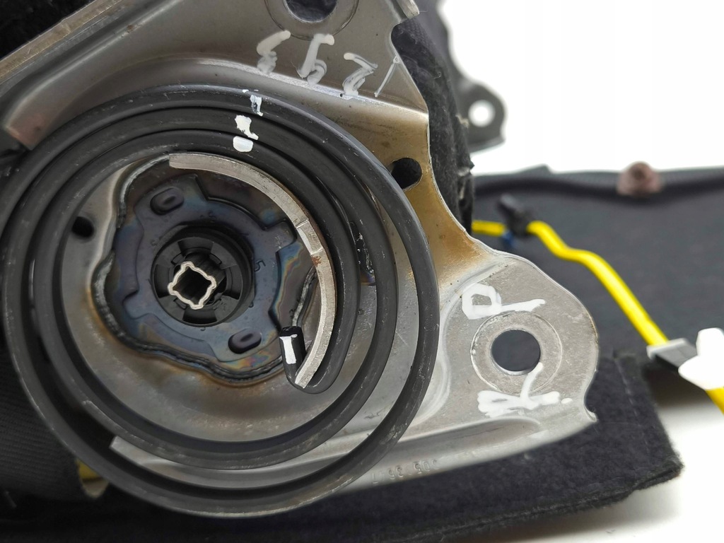 фото №7, Toyota corolla e210 e21 2023 ліва сторона сидіння передній пасажира