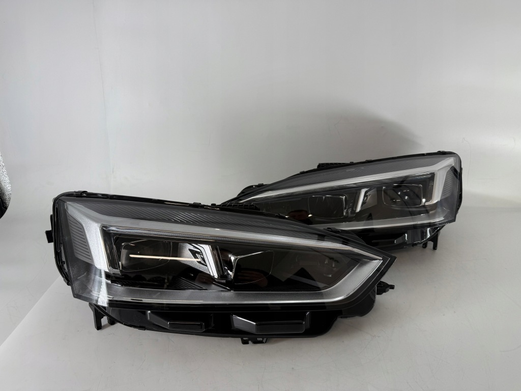 Купити Audi a5 f5 8w6 full led фара ліва правий