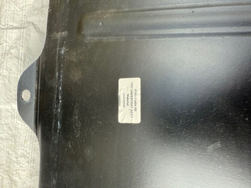 Накладка передня підвіска aston martin vantage iv ry63-11464-ab Недорого