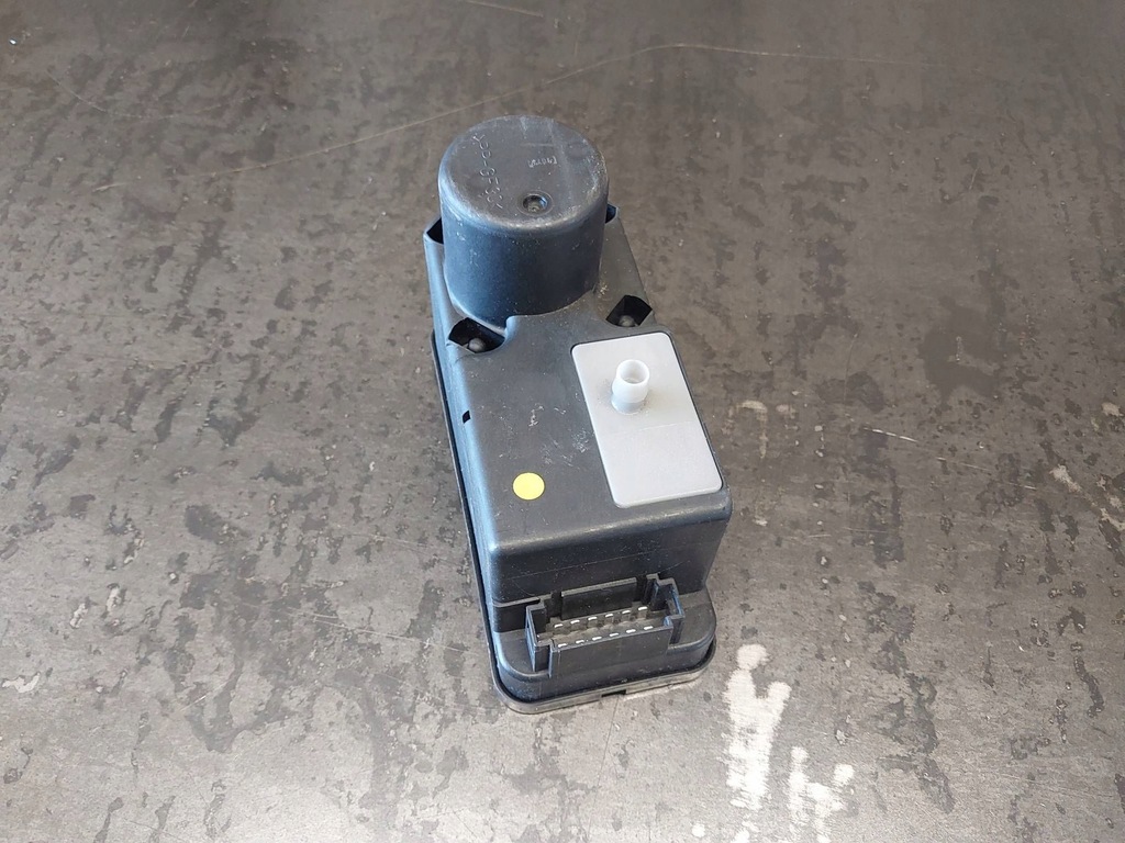 фото №10, Помпа центрального замка volkswagen golf iii 1h0962257e hella