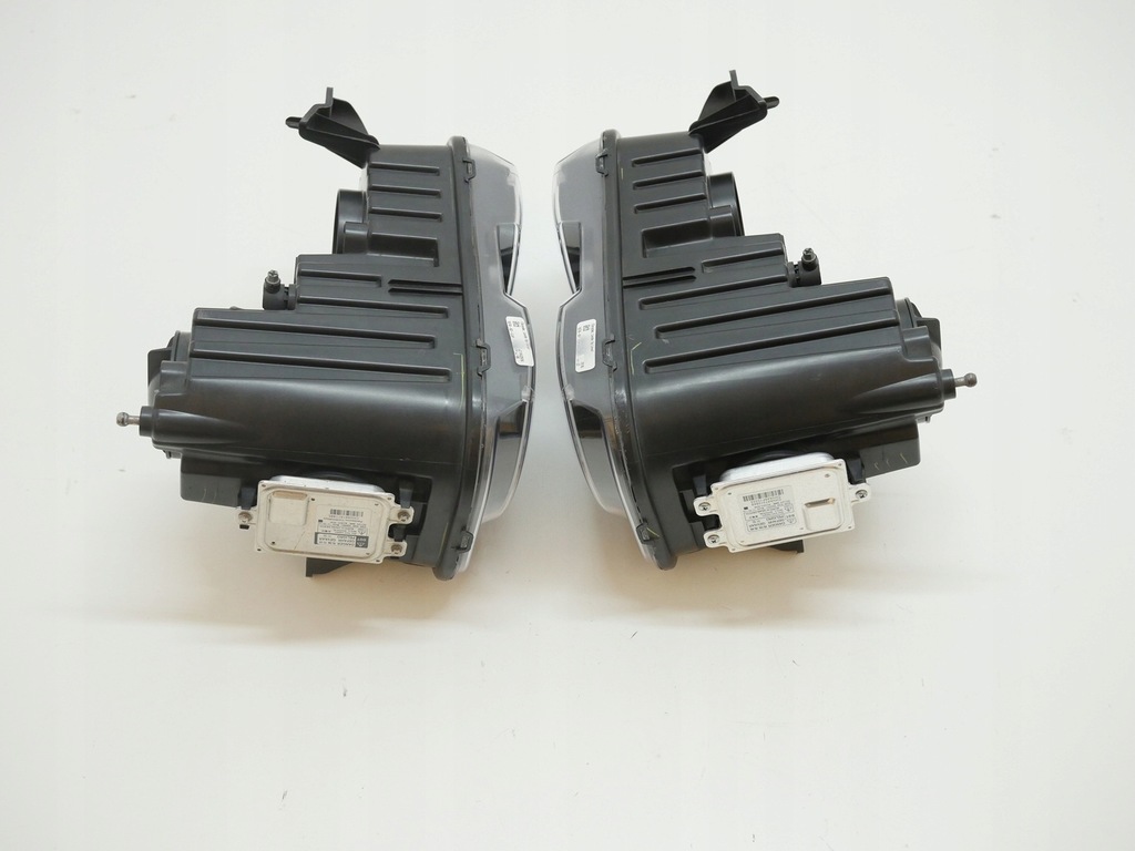 фото №13, 2015-2023 challenger лампы перед передние оригинальные лампа левая правая