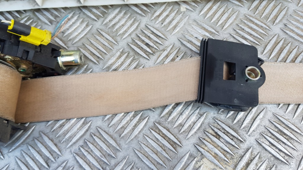 Mercedes ml w163 ремень безопасности правый перед a1638601485 Недорого