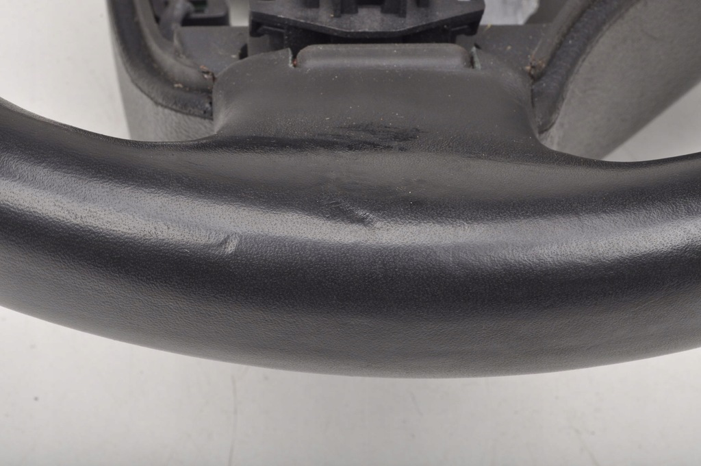 фото №8, Aston martin db9 повітропровід шкіряний багатофункціональний