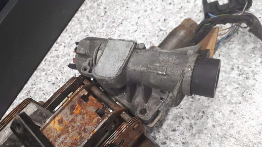 фото №9, 4b1419502b колонка рулевая audi a6 c5