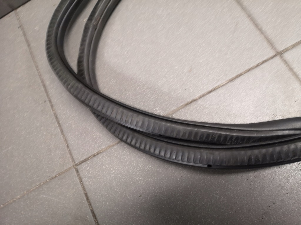 фото №8, Прокладка дверь левый задняя audi a8 d3 4e0833721e