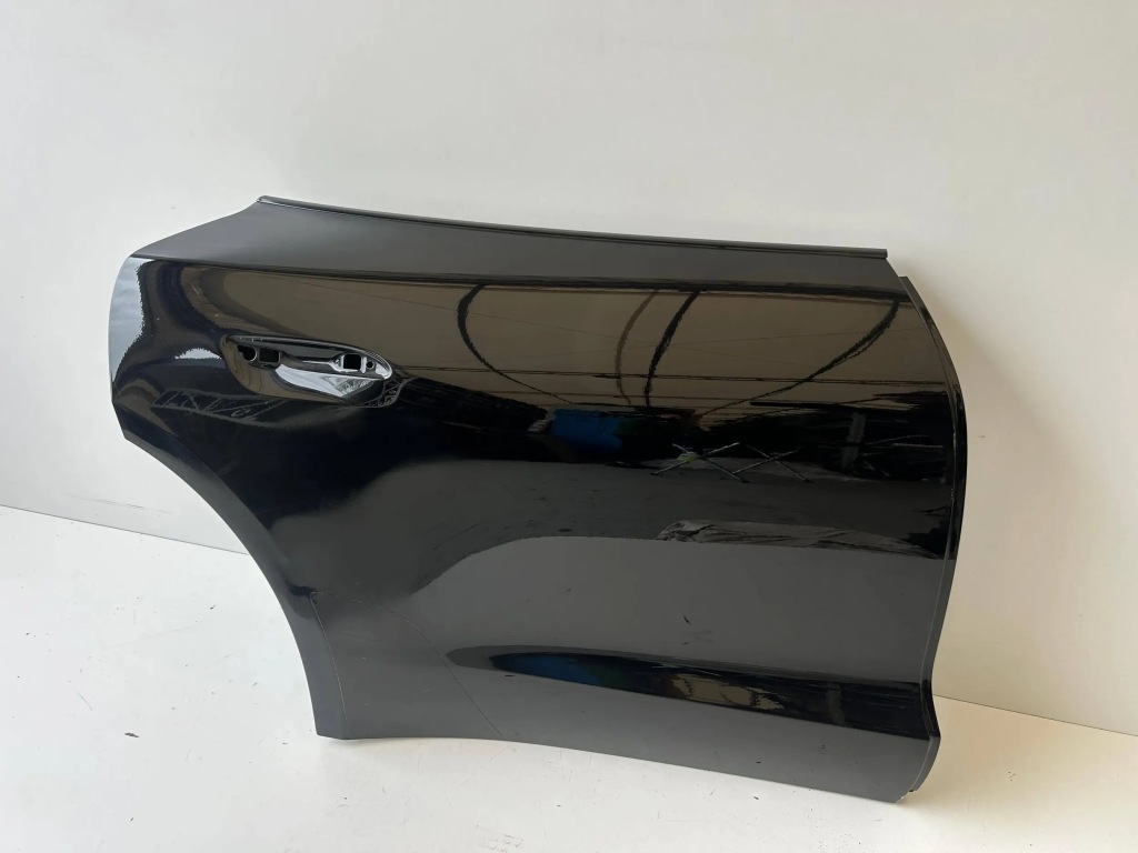 фото №1, Porsche taycan 9j1 двері праве задня 9j1833194 оригінал