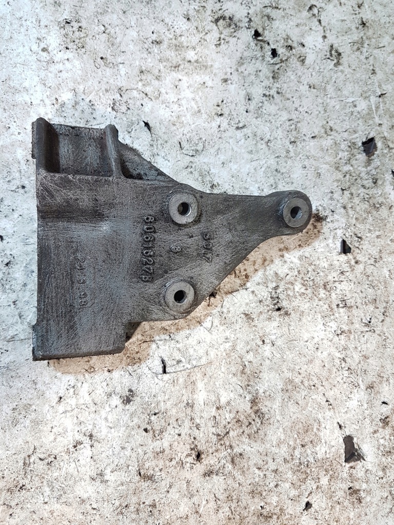 фото №1, Кронштейн кронштейн генератора 2.5 v6 alfa romeo 156