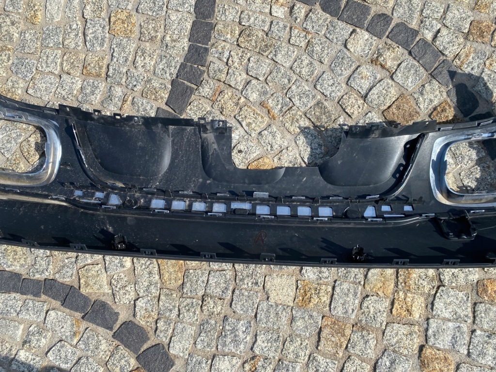 Mercedes 247 glb накладка спойлер бампера хром задний  2478853104 оригинал Оригинал