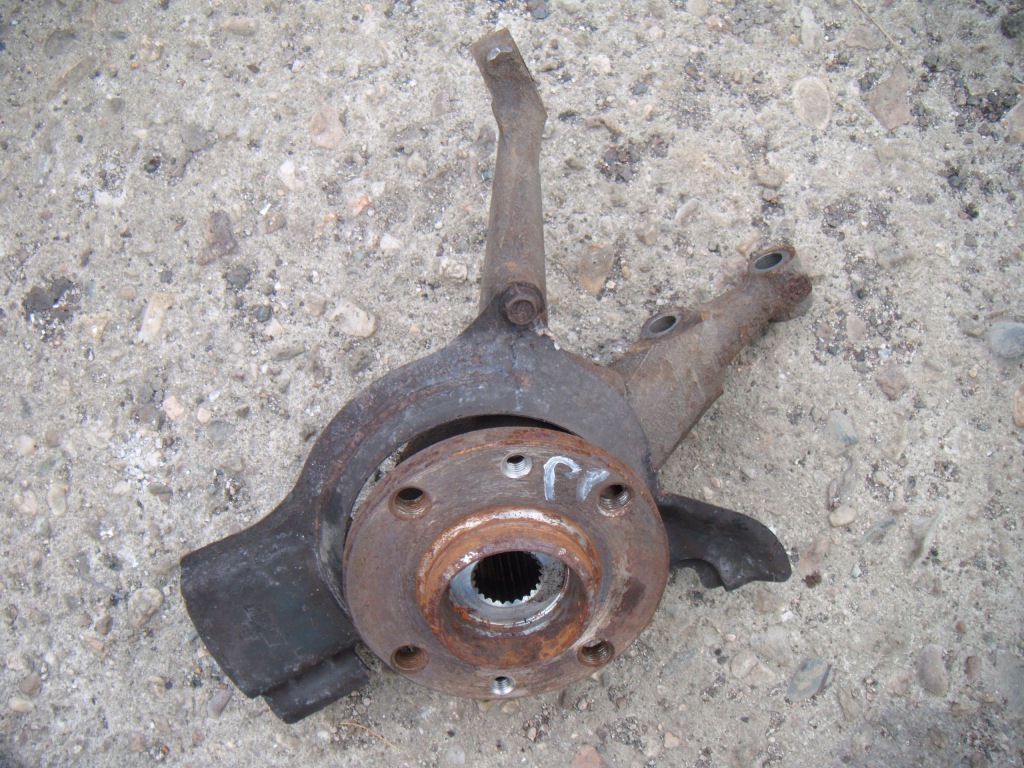 фото №1, Fiat seicento 0.9 97-10 поворотный кулак ступица правый перед