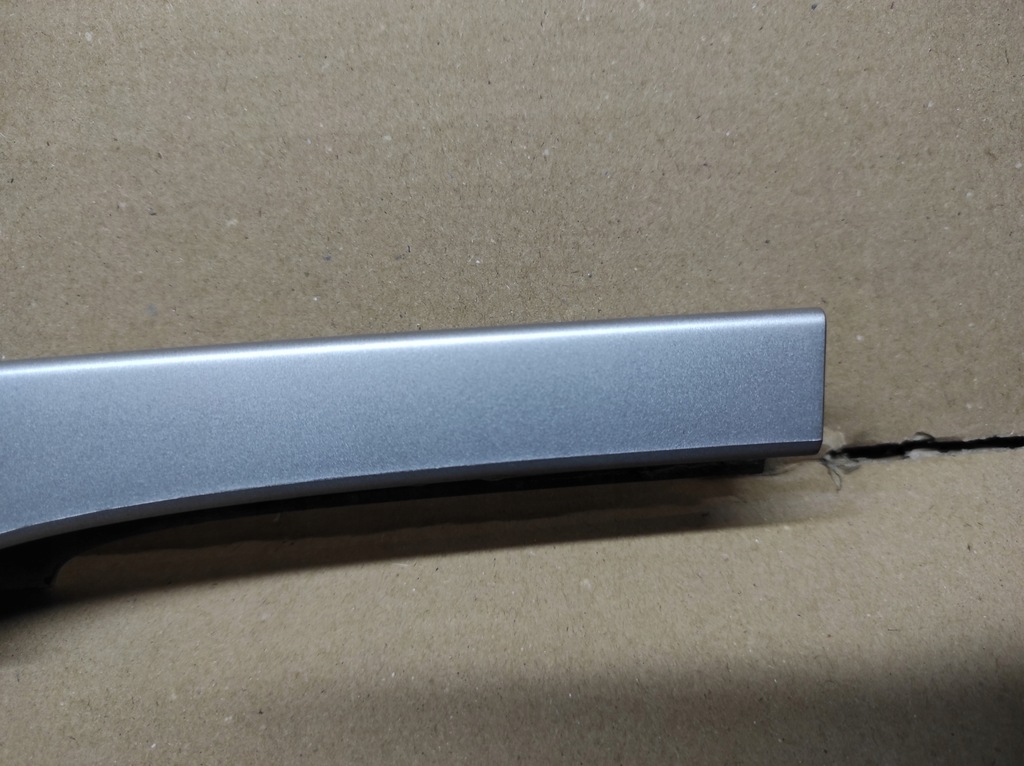 фото №10, Заглушка накладка рейлінг ліва задня renault laguna iii