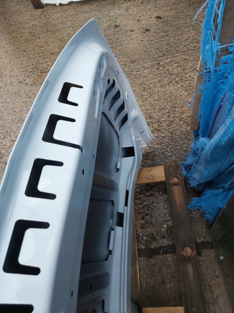 Капот крышка двигателя opel astra k z40r y40r в Украине