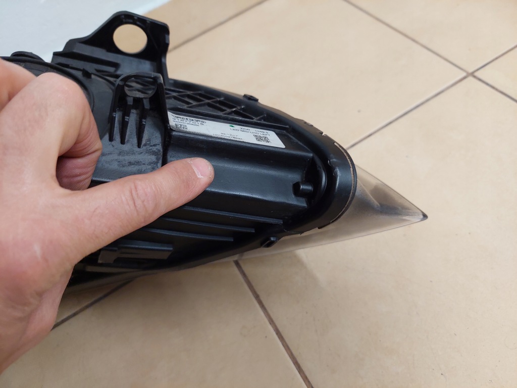 фото №3, Volvo v40 full led mid led ліва