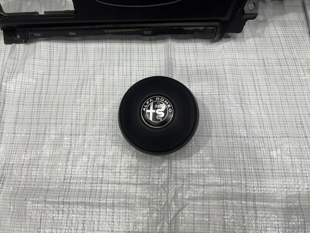 фото №2, Консоль панель приладів приладова alfa romeo stelvio quadrifoglio qv