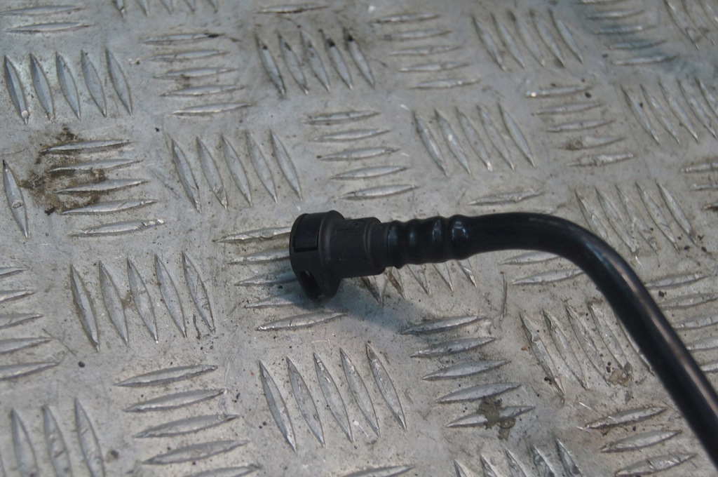 фото №4, Ford mustang vi 3.7 v6 шланг усилитель тормозов вакуумa