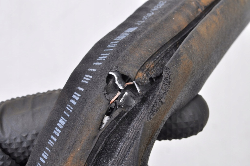 фото №7, Mercedes eqb x243 прокладка двері правий задня a2476920000