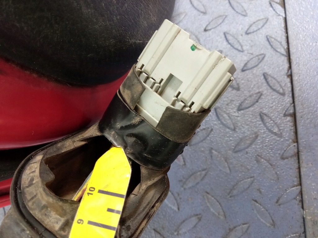 фото №15, Honda hr-v i 5d дверь перед правое r-81