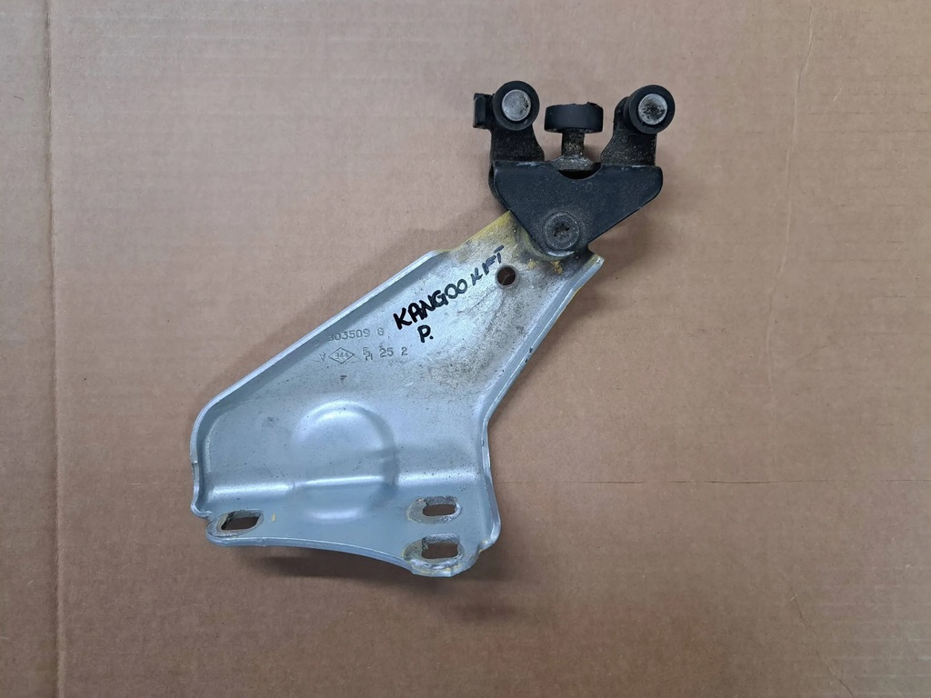 фото №1, Renault kangoo i lift ролик дверь раздвижных правых