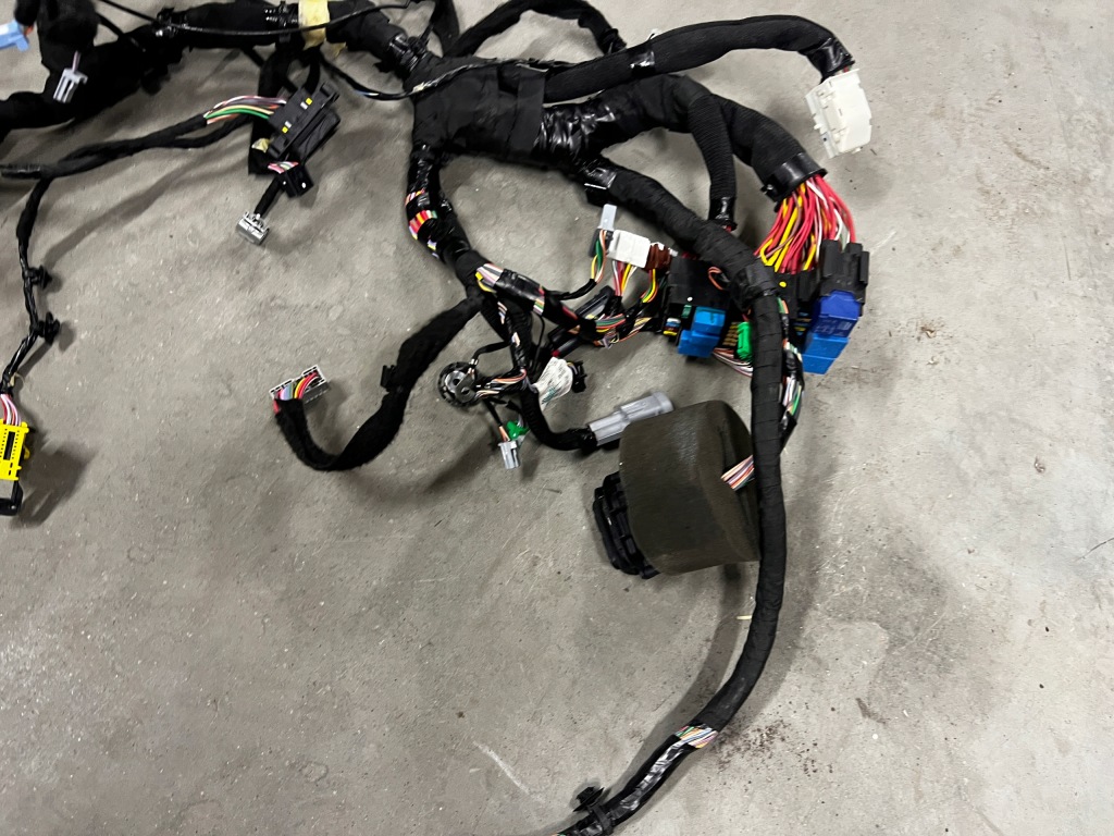 фото №4, Електропроводка джгут салону панелі renault captur i przedlift 0.9 tce
