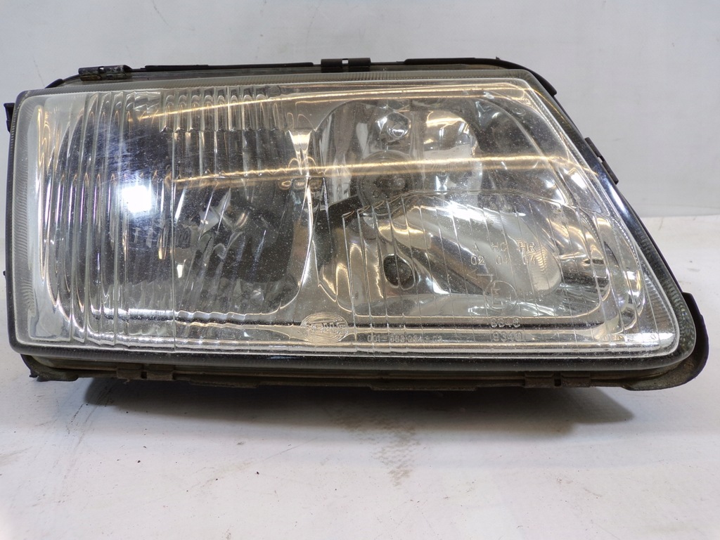 фото №1, Лампа передняя перед правая audi a3 8l