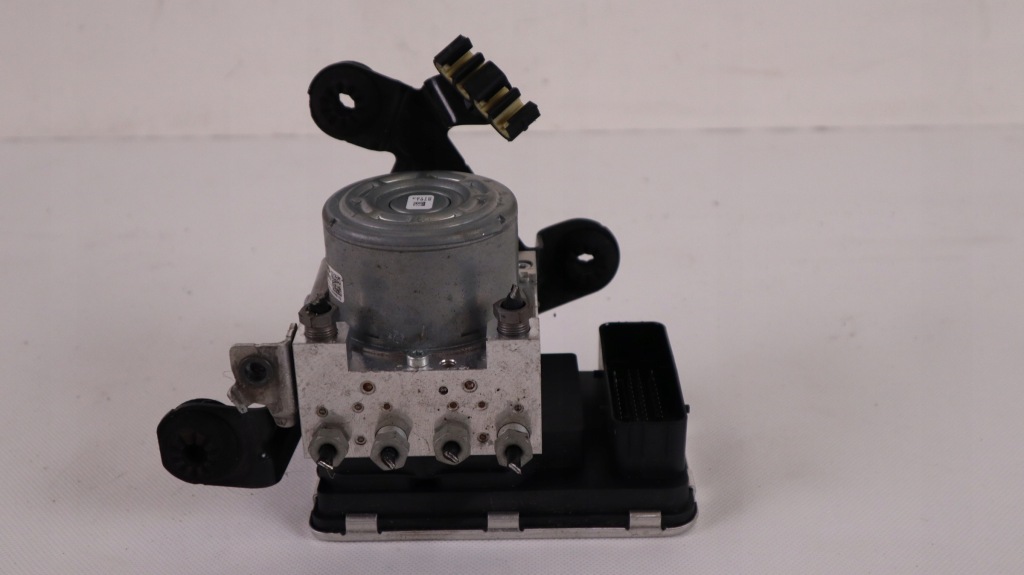 фото №1, Volvo v90 2.0 d4 насос abs 31680101, 31680098